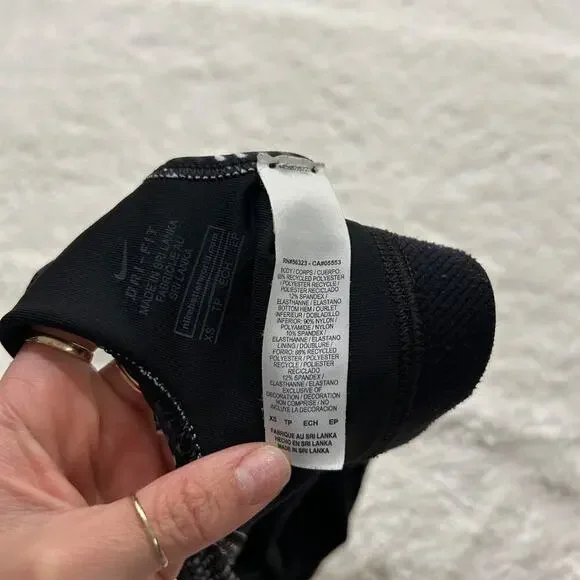 Nike Womens Sports Bra Logo Black Multicolor Sz XS Preppy Cheer Sports - Picture 4 of 4